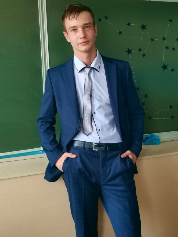 Артем Матвеев