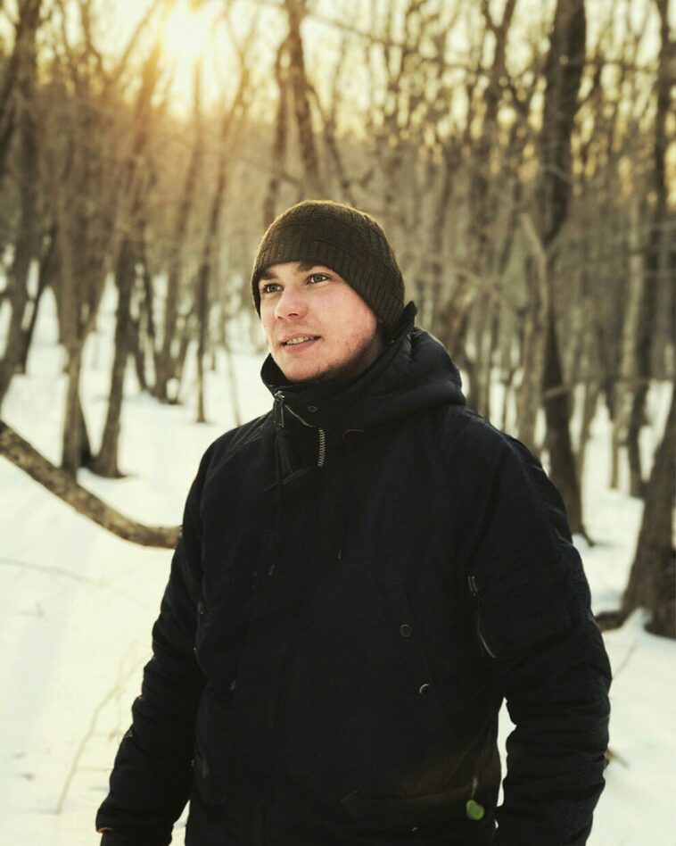 Никита Колеватов