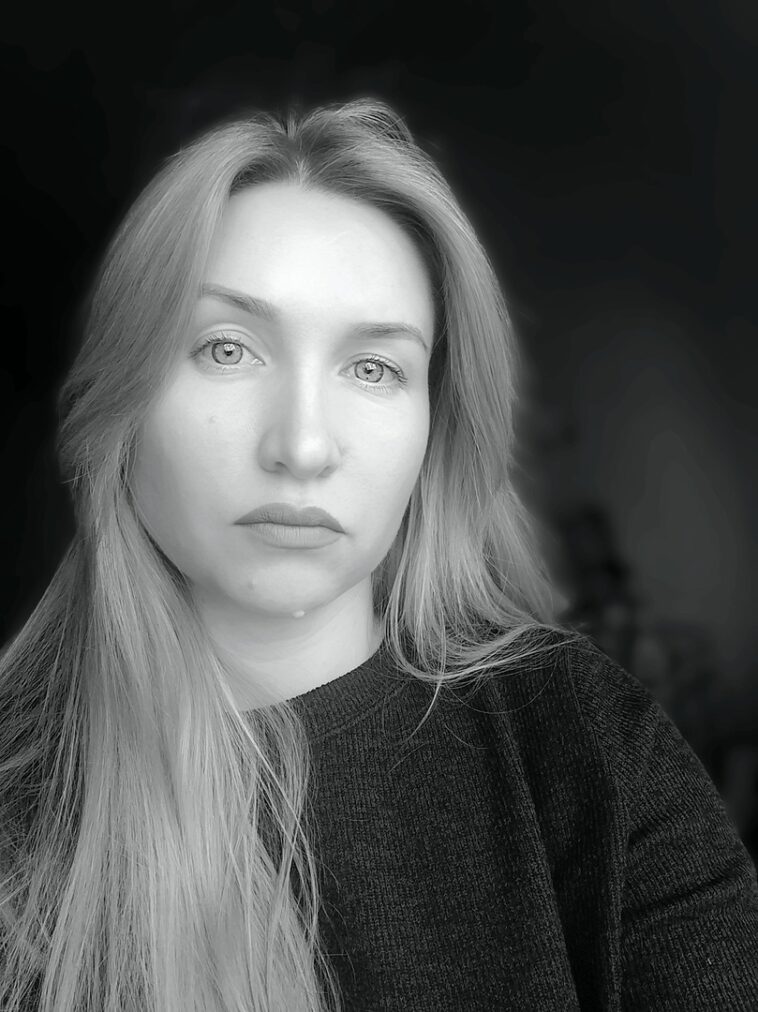 Юля Макарова