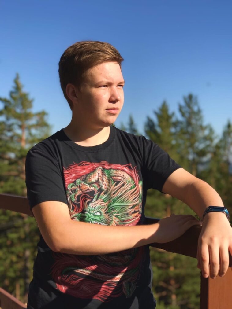 Тимур Валиев