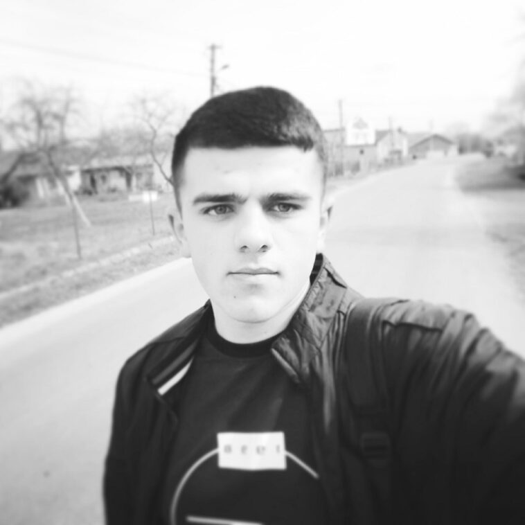 Андрей Соколов